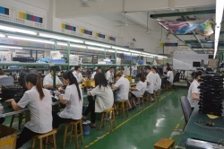 開寧監(jiān)控直播工廠生產車間-1